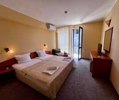 Hotel Adeti Residence