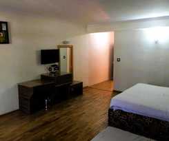  Hotel Royal Kaushal Near Garden