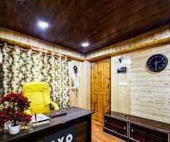 Hotel OYO Pine View