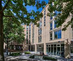  For Students Only - Cosy Private Ensuite Rooms with Shared Kitchen at The Oaks