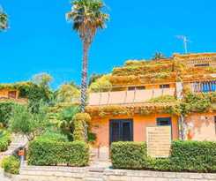 Hotel Villaggio Porto Rhoca
