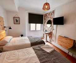  Hostal Atuaire Home