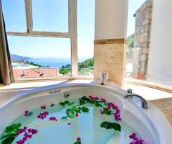  Green Tropical Suites Oludeniz