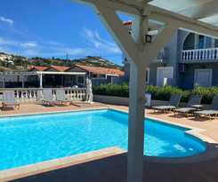  RESIDENTS IONIAN (BED AND BREAKFAST)