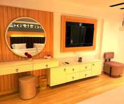  Diamond pyramids hotel
