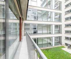 Hotel StayWithUs - Opera