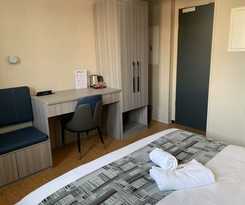 Hotel Mooncity and Boardinghouse