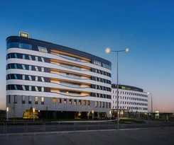 Hotel TRIBE Budapest Airport