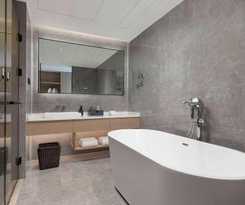 Hotel Ramada by Wyndham Honghe Kaiyuan