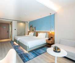 Hotel Country Inn & Suite by Radisson, Wuhan Optics Valley Technology Convention and Exhibition Center