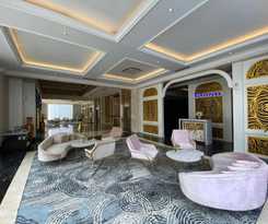 Hotel The Grantage & Sky Lounge