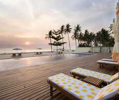 Hotel Nantra De Deluxe