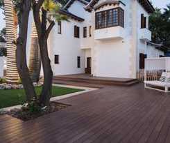 Hotel La Moderna Suites