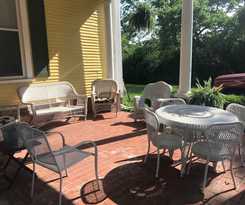 Hotel Six Acres Bed and Breakfast
