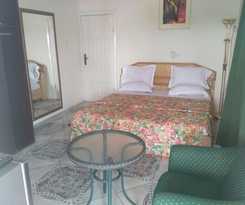 Hotel Royal Triangle Guest House