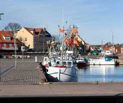Hotel Harbour Sleep - Hostel