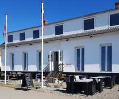 Hotel Tante Tut and Onkel E