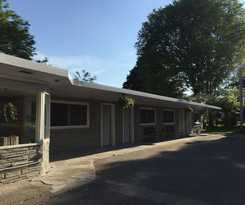 Hotel Nightshade Inn and Gardens