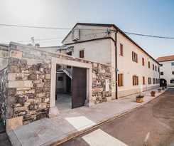 Hotel Guesthouse Muha