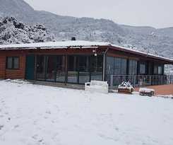  Kedros Chalet