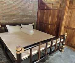 Hotel Omah Regeng