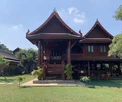Hotel Ban Suan Bang Toei Homestay