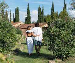  Podere Cascatelle and Agriletizia