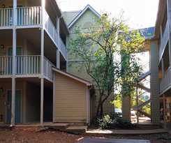 Hotel Live In Lodge