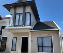 Hotel OSH Omah Syariah Homestay