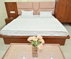 Hotel Indore Palace