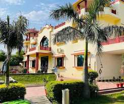 Hotel The Quila Camps and Resort