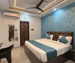 Hotel Raas Inn