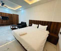 Hotel Chanakya Resort