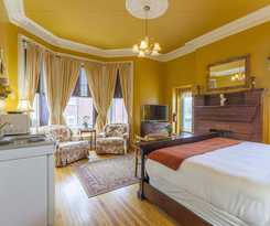 Hotel Chipman Hill Suites on Sydney