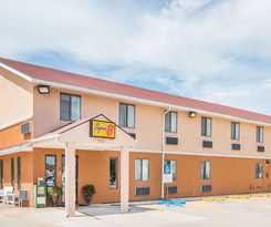 Hotel Super 8 by Wyndham Emporia