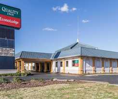 Hotel Quality Inn and Suites Conference Center