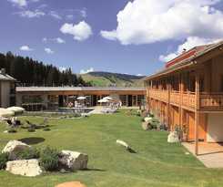 Hotel Tirler - Dolomites Living