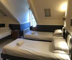 Hotel New George