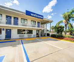 Hotel Motel 6 Lakeland, FL