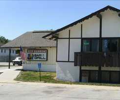 Hotel Budget Inn and Suites