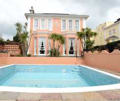 Hotel The Devon Court