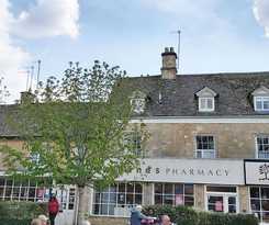 Hotel Chestnuts BandB