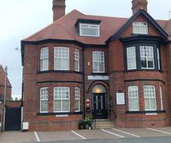 Hotel Crescent Lodge Guest House