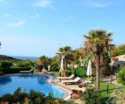  Ada Bacchus Hotel