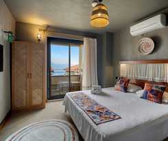  The Green Goose Hotel