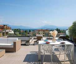  L\'Angelica Holiday Home