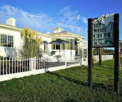 Hotel White Orchid Inn and Spa