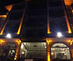  Mersu A\'la Hotel