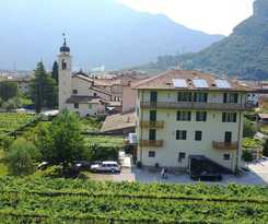  Le Servite Apartments
