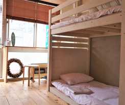 Hotel Ini Kobe Hostel and Cafe Bar